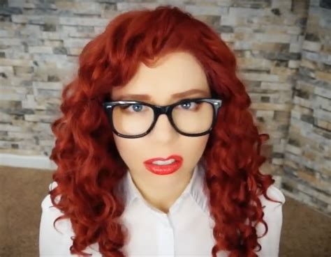 Ludella Hahn Fetish Videos .